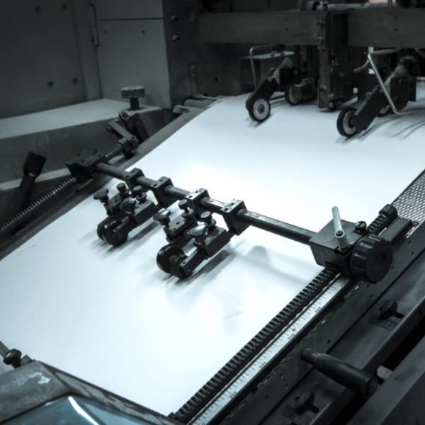 東京の有限会社ニシツジは持ち込みで製本もできます